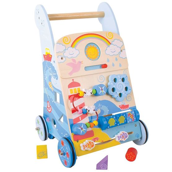 Aktiver Walker mit Meeresmotiv