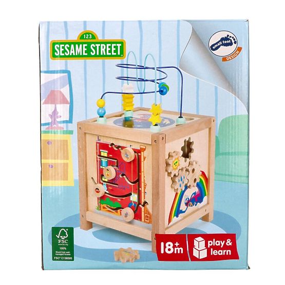 Aktiver Würfel mit Figuren aus der Sesamstraße