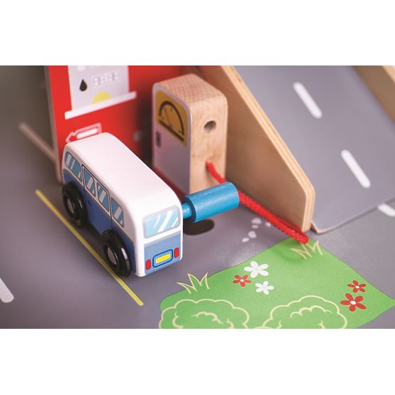 Bigjigs Toys Garage mit Parkplatz