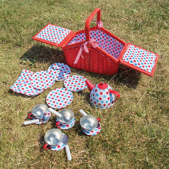 Bigjigs Toys Gepunktetes Teeset im Picknickkorb