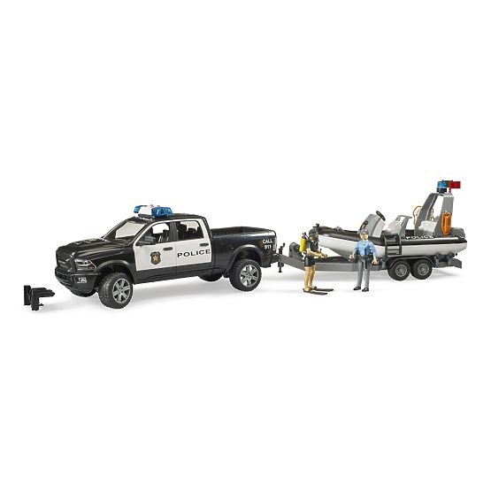 Bruder RAM Polizeiauto mit Boot und zwei Figuren