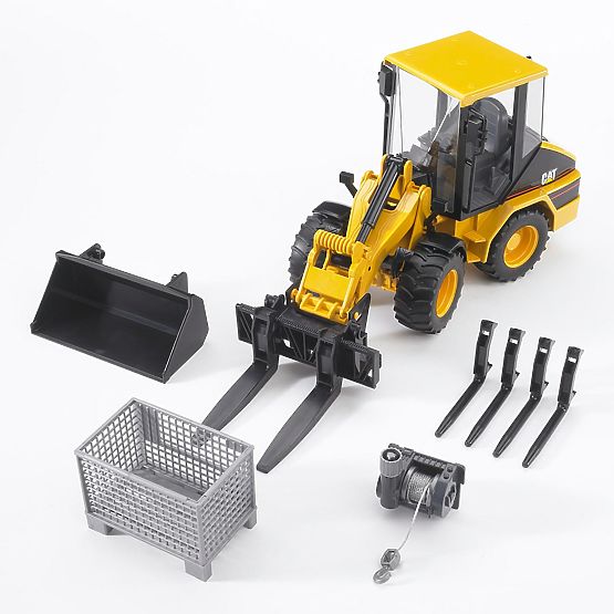 Bruder Zubehör - Gabel, Seilwinde und Palette