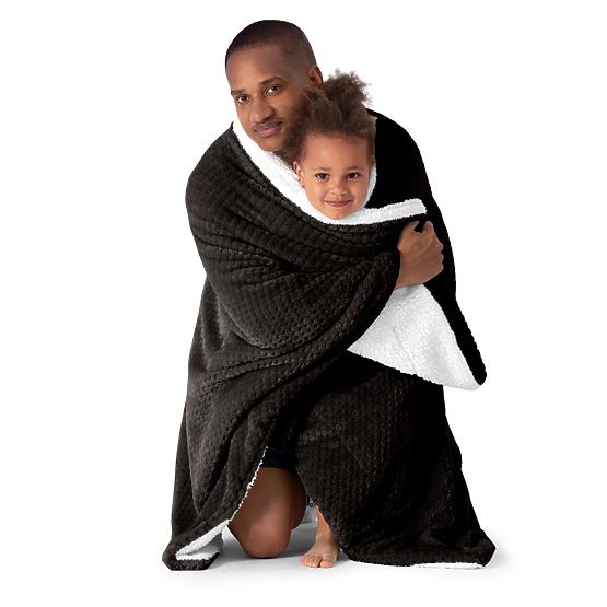 Decke SHLEEPY schwarz mit Jacquardmuster klassischer Stil 130x180