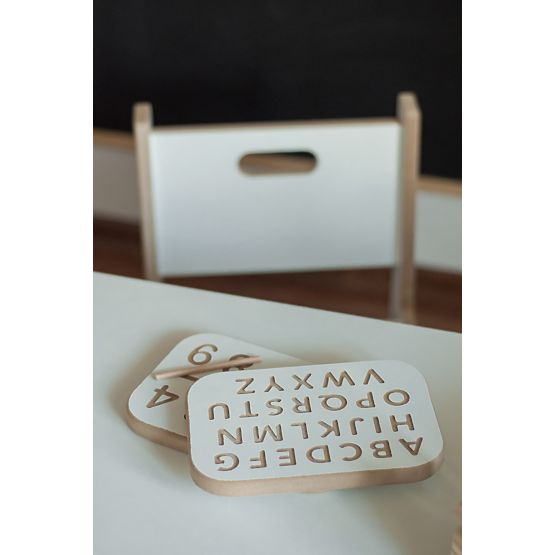 Grafomotorische Tafel - Buchstaben