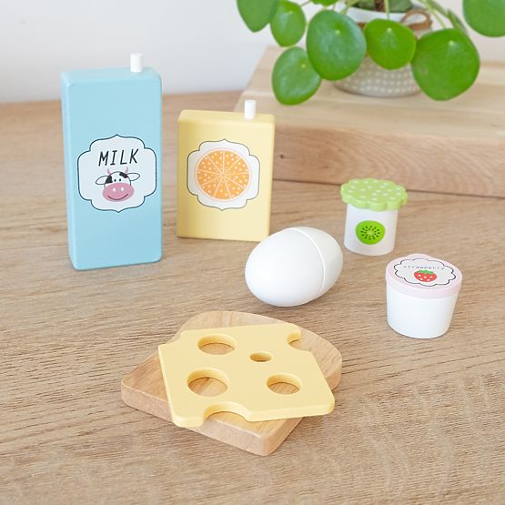 Hölzernes Essen - Schneiden - Amerikanisches Frühstück