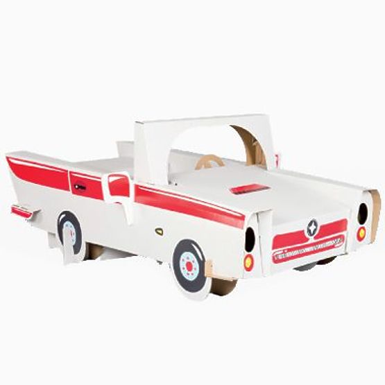 Schnelles Cabrio aus Pappe