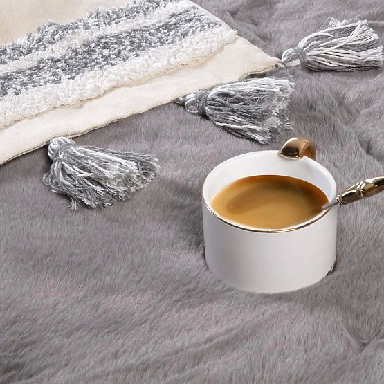 Kaninchenseidenteppich – hellgrau