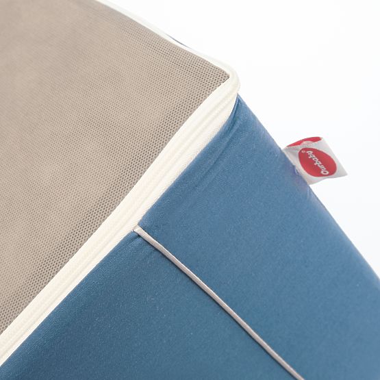 Kinderstuhl - Schlafendes Kätzchen