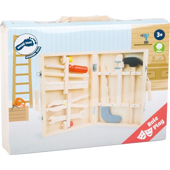 Kiste mit Holzwerkzeugen