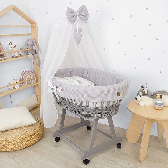 Weidenkörbchen mit Ausstattung für Babys - Igel