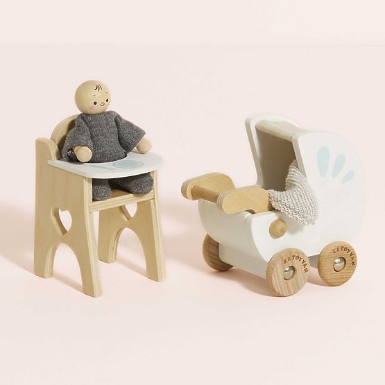 Le Toy Van Set Baby mit Zubehör neues Design