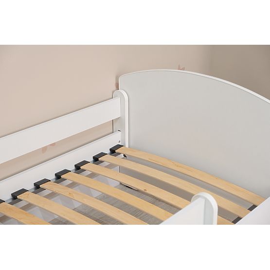 Ourbaby Kinderbett mit Barriere – weiß