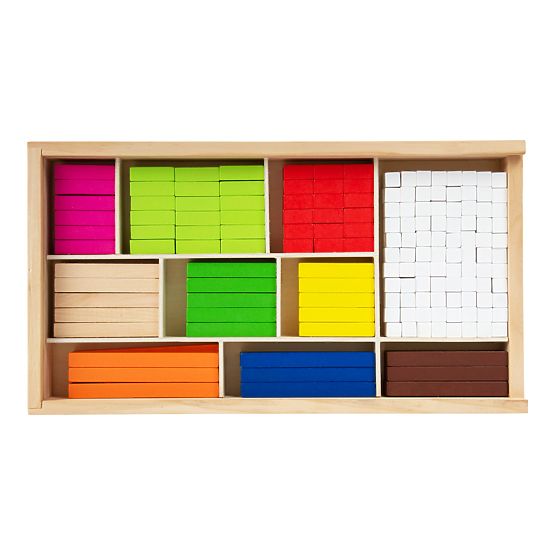 Small Foot School liefert Zählstöcke