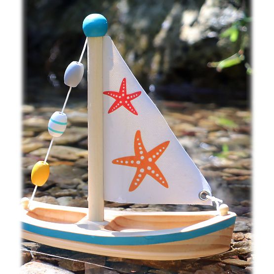small foot Wasserspielzeug Segelboot Seestern