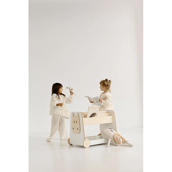 Spielzeugregal mit Rollen