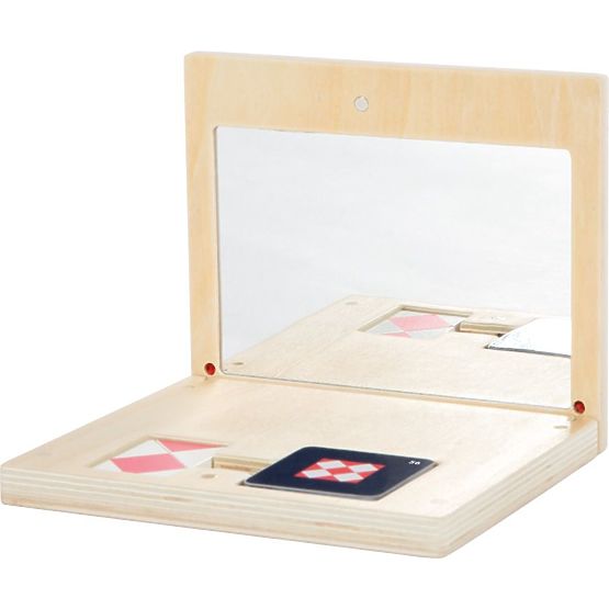 Symmetrisches Puzzle mit Spiegel