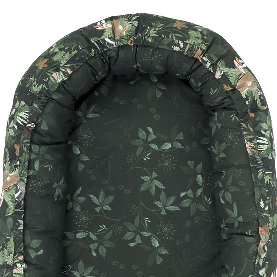 umkehrbar nest Život in wald