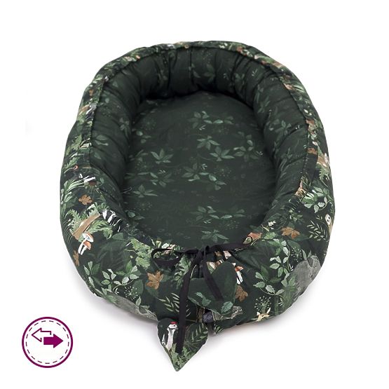 umkehrbar nest Život in wald