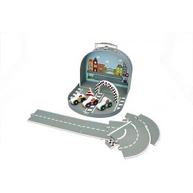 Eine Rennstrecke im Kofferraum, AdamToys