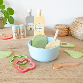 Holzfutter - Schneiden - Gemüsesalat, Ourbaby®